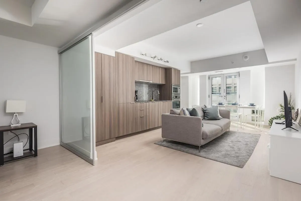 Apartment Central Downtown 1 And Den W 3 Beds Sleeps 4 By Uoft Toronto